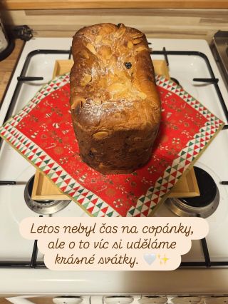 Moje milé, přeji vám krásné a klidné vánoční svátky 🤍 Ne všechno musí být dokonalé ✨ Zvládly jste toho před Vánocemi...